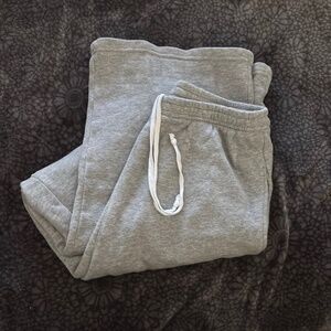 Grey Brandy Melville wide-leg sweatpants